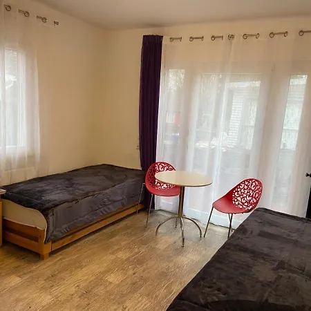 Dada Apartment Ahrensfelde